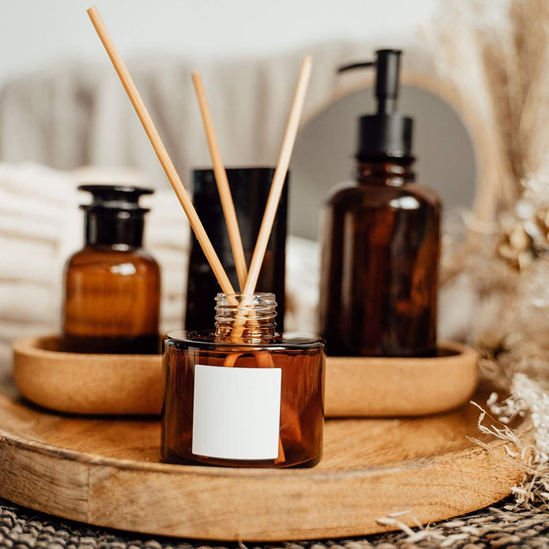 Linha de enchimento de ampolas para produtos de fragrâncias